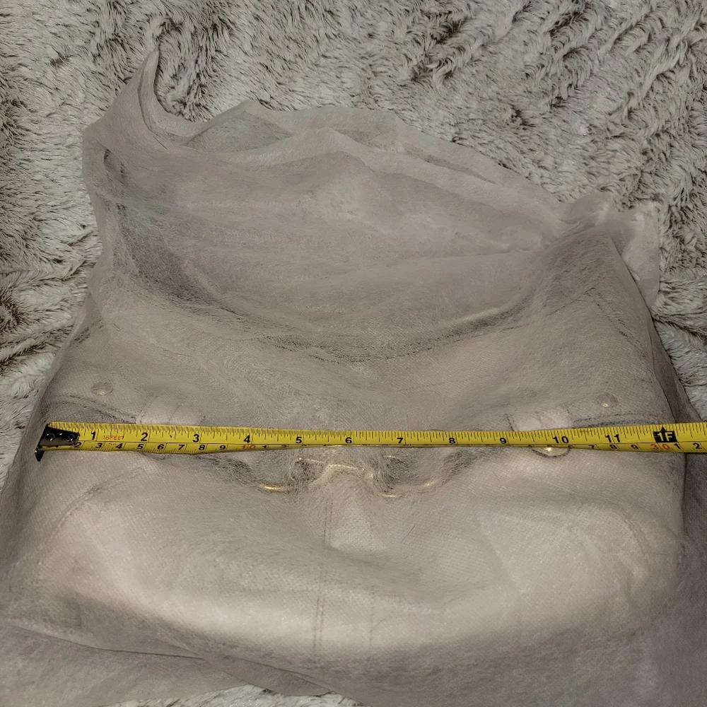 Coach cream colored bag. - Picture 10 of 12